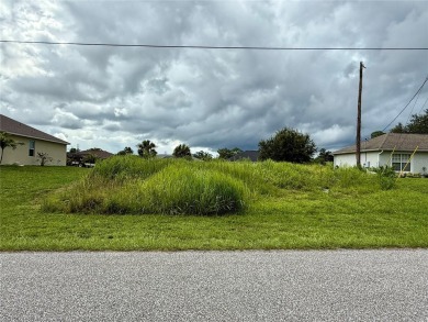 Looking for that perfect piece of land to build your slice of on Bobcat Trail Golf Club in Florida - for sale on GolfHomes.com, golf home, golf lot