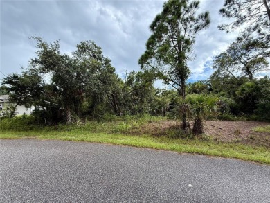 Looking for that perfect piece of land to build your slice of on Bobcat Trail Golf Club in Florida - for sale on GolfHomes.com, golf home, golf lot