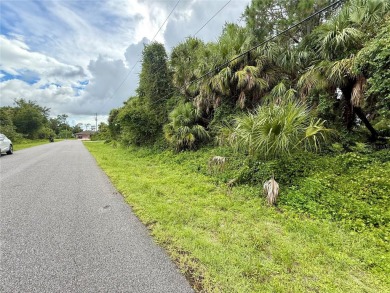 Looking for that perfect piece of land to build your slice of on Bobcat Trail Golf Club in Florida - for sale on GolfHomes.com, golf home, golf lot