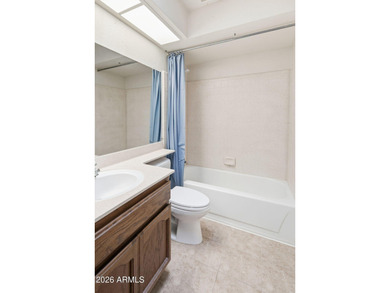 Popular Alameda model with 3 bedrooms and 2 bathrooms. Nice open on Cottonwood Country Club in Arizona - for sale on GolfHomes.com, golf home, golf lot