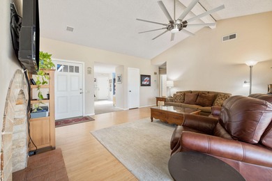 Enjoy Country Club living at its finest! This beautiful pool on Palm Desert Country Club in California - for sale on GolfHomes.com, golf home, golf lot