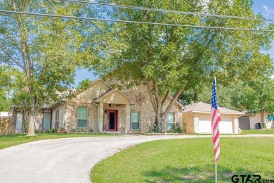 Enjoy resort style living in this beautiful 3-bedroom, 2.5-bath on Hide-A-Way Lake Golf Course in Texas - for sale on GolfHomes.com, golf home, golf lot