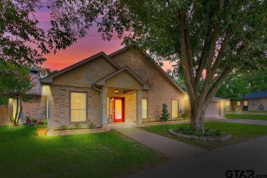 Enjoy resort style living in this beautiful 3-bedroom, 2.5-bath on Hide-A-Way Lake Golf Course in Texas - for sale on GolfHomes.com, golf home, golf lot