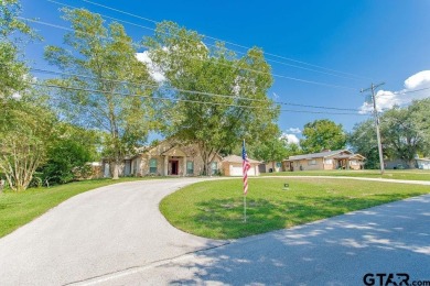 Enjoy resort style living in this beautiful 3-bedroom, 2.5-bath on Hide-A-Way Lake Golf Course in Texas - for sale on GolfHomes.com, golf home, golf lot
