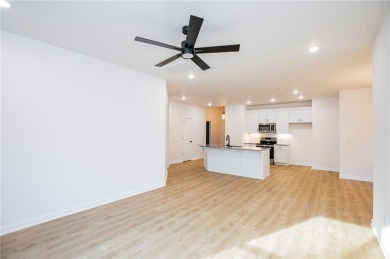 $5,000 Buyer Incentive! Come enjoy Bella Vista and all it has to on Bella Vista - Metfield Golf Complex and Country Club in Arkansas - for sale on GolfHomes.com, golf home, golf lot