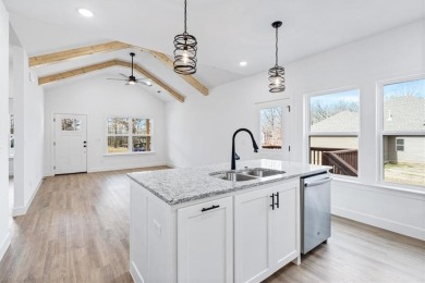 Discover this stunning new cons't craftsman style home located on Bella Vista Country Club - Highlands in Arkansas - for sale on GolfHomes.com, golf home, golf lot