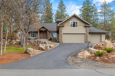 ONE LEVEL PLUS BONUS ROOM, LOCATED ON GOLF COURSE AT THE RUNNING on Running Y Ranch Resort in Oregon - for sale on GolfHomes.com, golf home, golf lot