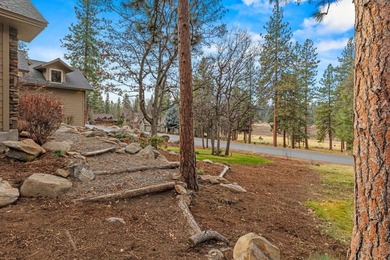 ONE LEVEL PLUS BONUS ROOM, LOCATED ON GOLF COURSE AT THE RUNNING on Running Y Ranch Resort in Oregon - for sale on GolfHomes.com, golf home, golf lot