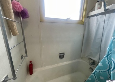 Hope R Benne, C: , hopebennerealtor,   - This 2-bedroom, 1-bath on Oakland Golf Club in Nebraska - for sale on GolfHomes.com, golf home, golf lot