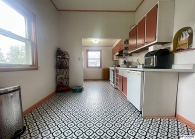 Hope R Benne, C: , hopebennerealtor,   - This 2-bedroom, 1-bath on Oakland Golf Club in Nebraska - for sale on GolfHomes.com, golf home, golf lot
