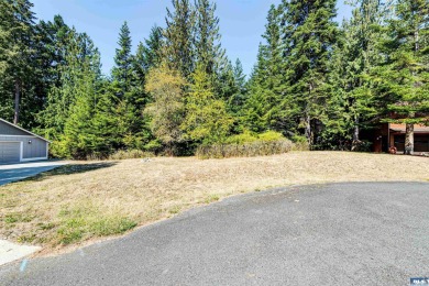 Gorgeous one level home in Sunland on the golf course with a on SunLand Golf and Country Club in Washington - for sale on GolfHomes.com, golf home, golf lot