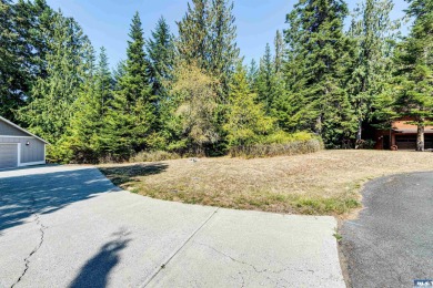 Gorgeous one level home in Sunland on the golf course with a on SunLand Golf and Country Club in Washington - for sale on GolfHomes.com, golf home, golf lot