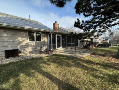 Located in the desirable Fairway Oaks Villas, this 2-bedroom, 2 on Buena Vista Golf Course in Illinois - for sale on GolfHomes.com, golf home, golf lot