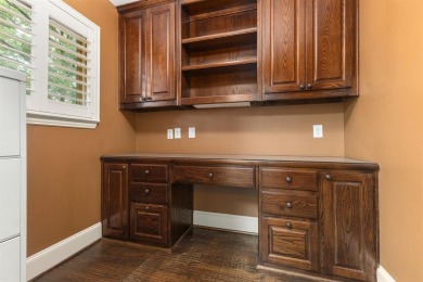 Welcome to your dream home in the heart of Stevens Park. This on Stevens Park Golf Course in Texas - for sale on GolfHomes.com, golf home, golf lot