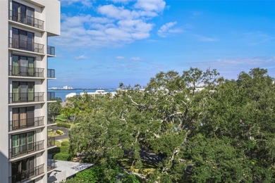 Under contract-accepting backup offers. One or more photo(s) has on Belleair Country Club in Florida - for sale on GolfHomes.com, golf home, golf lot