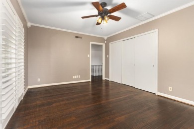 Welcome to your dream home in the heart of Stevens Park. This on Stevens Park Golf Course in Texas - for sale on GolfHomes.com, golf home, golf lot