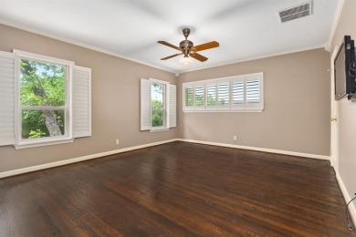 Welcome to your dream home in the heart of Stevens Park. This on Stevens Park Golf Course in Texas - for sale on GolfHomes.com, golf home, golf lot