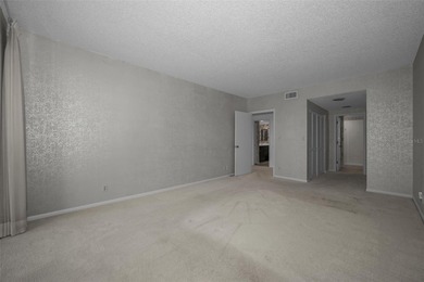 Under contract-accepting backup offers. One or more photo(s) has on Belleair Country Club in Florida - for sale on GolfHomes.com, golf home, golf lot