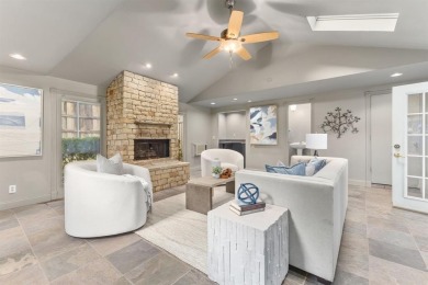 Welcome to your dream home in the heart of Stevens Park. This on Stevens Park Golf Course in Texas - for sale on GolfHomes.com, golf home, golf lot