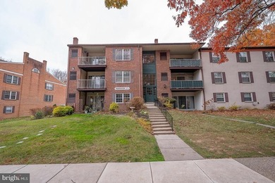 Just available! An exquisite, bright and cheery, one-bedroom on Glenhardie Country Club in Pennsylvania - for sale on GolfHomes.com, golf home, golf lot