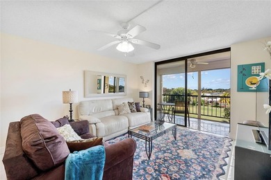 Beautifully updated 2BR/2BA condo with an eastern exposure & on Deer Creek Golf Club in Florida - for sale on GolfHomes.com, golf home, golf lot