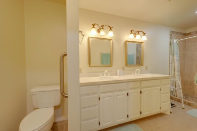 Beautiful 4BR, 3.5 Bath home near Patricia Island -NO HOA, but on Patricia Island Golf Club in Oklahoma - for sale on GolfHomes.com, golf home, golf lot