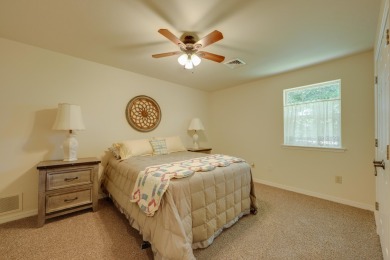 Beautiful 4BR, 3.5 Bath home near Patricia Island -NO HOA, but on Patricia Island Golf Club in Oklahoma - for sale on GolfHomes.com, golf home, golf lot