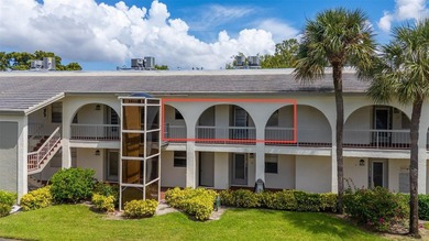 Welcome to this charming and spacious 2nd-floor condo located in on Wynmoor Golf Course in Florida - for sale on GolfHomes.com, golf home, golf lot
