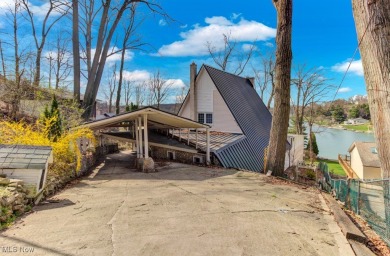 Welcome to an amazing opportunity at Lake Mohawk-This charming on Lake Mohawk Golf Club in Ohio - for sale on GolfHomes.com, golf home, golf lot