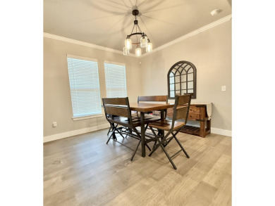 This beautifully maintained one-owner home sits in a desirable on Pheasant Run in Oklahoma - for sale on GolfHomes.com, golf home, golf lot