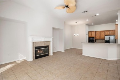 Popular half duplex in the Villas of Heritage Ranch. Beautiful on Heritage Ranch Golf and Country Club in Texas - for sale on GolfHomes.com, golf home, golf lot