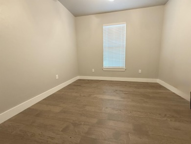 This beautifully maintained one-owner home sits in a desirable on Pheasant Run in Oklahoma - for sale on GolfHomes.com, golf home, golf lot
