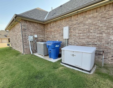 This beautifully maintained one-owner home sits in a desirable on Pheasant Run in Oklahoma - for sale on GolfHomes.com, golf home, golf lot