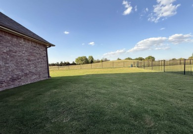 This beautifully maintained one-owner home sits in a desirable on Pheasant Run in Oklahoma - for sale on GolfHomes.com, golf home, golf lot