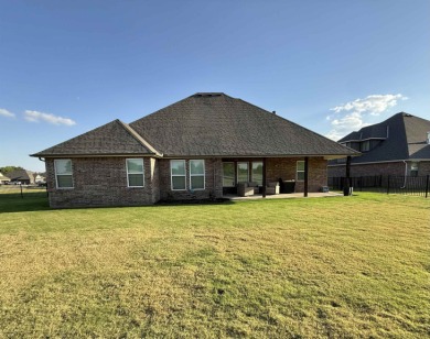 This beautifully maintained one-owner home sits in a desirable on Pheasant Run in Oklahoma - for sale on GolfHomes.com, golf home, golf lot