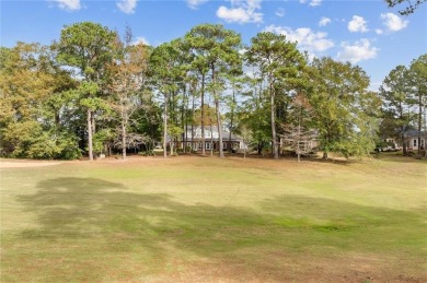 *** N E W   F O R T I F I E D   R O O F ***NEW PRICE *** on TimberCreek Golf Club in Alabama - for sale on GolfHomes.com, golf home, golf lot