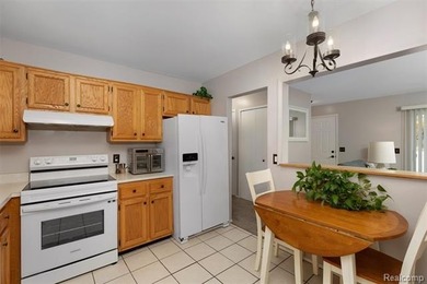 ***Highest & Best due Monday, March 9th by 4 PM***  Welcome home on Fern Hill Country Club in Michigan - for sale on GolfHomes.com, golf home, golf lot