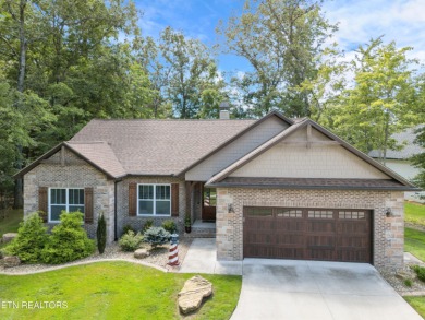 ''Welcome Home'' Imagine a custom home on the #2 green of the on Heatherhurst Golf Course in Tennessee - for sale on GolfHomes.com, golf home, golf lot