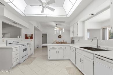 This oversized 2 bed / 2 bath home sits on an 18,000+ sq ft on Pebblebrook Golf Course in Arizona - for sale on GolfHomes.com, golf home, golf lot