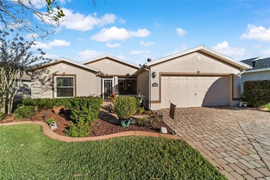 Now available in Summerglen, Ocala: a 2-bedroom, 2-bath home on Summerglen Country Club in Florida - for sale on GolfHomes.com, golf home, golf lot