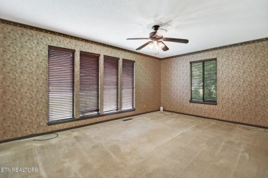 Nice ranch style home in a great location-within minutes of on Druid Hills Golf Club in Tennessee - for sale on GolfHomes.com, golf home, golf lot