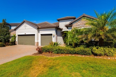 WELCOME TO THIS SOUGHT-AFTER SUMMERVILLE MODEL! This 3-bedroom on Esplanade Golf and Country at Lakewood Ranch in Florida - for sale on GolfHomes.com, golf home, golf lot