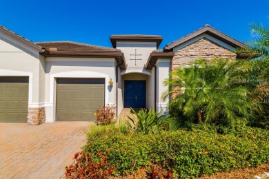 WELCOME TO THIS SOUGHT-AFTER SUMMERVILLE MODEL! This 3-bedroom on Esplanade Golf and Country at Lakewood Ranch in Florida - for sale on GolfHomes.com, golf home, golf lot