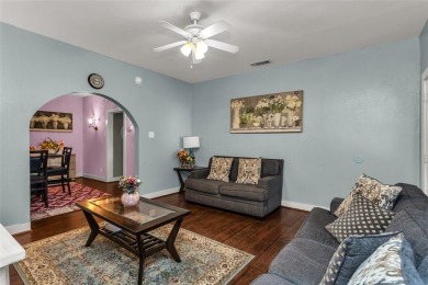 Welcome outdoor lovers to these 4 beds 2 baths with a private in on Tenison Park Golf Club in Texas - for sale on GolfHomes.com, golf home, golf lot
