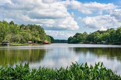 Welcome to your ideal lakefront retreat in the highly desirable on Holly Lake Ranch Golf Club in Texas - for sale on GolfHomes.com, golf home, golf lot
