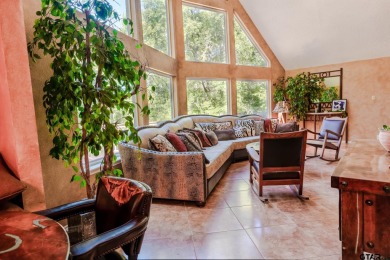 Welcome to your ideal lakefront retreat in the highly desirable on Holly Lake Ranch Golf Club in Texas - for sale on GolfHomes.com, golf home, golf lot