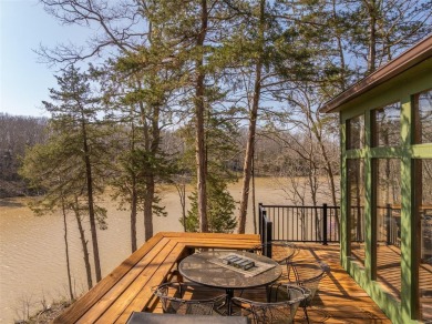 LAKE INNSBROOK!! Spectacular setting for this updated and on Innsbrook Resort Golf Course in Missouri - for sale on GolfHomes.com, golf home, golf lot