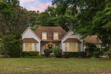This beautifully updated charmer boasts dual primary suites -- on Snee Farm Country Club in South Carolina - for sale on GolfHomes.com, golf home, golf lot