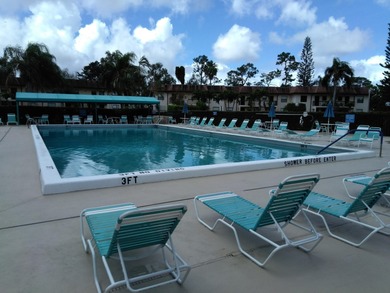 Beautifully updated 2 bedroom 2 bath condo in the all age on Forest Oaks Golf Club in Florida - for sale on GolfHomes.com, golf home, golf lot