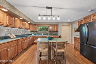Located in Fox Den Village on the 6th tee at the highest on Fox Den Country Club in Tennessee - for sale on GolfHomes.com, golf home, golf lot